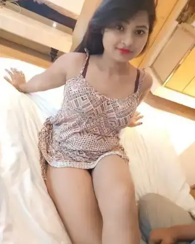 Call Girls in Fort Area