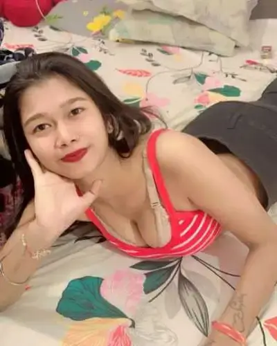 Call Girl in Fort Area